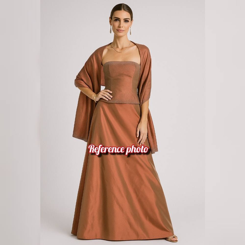 Kay Unger! Elegant iridescent Evening Gown